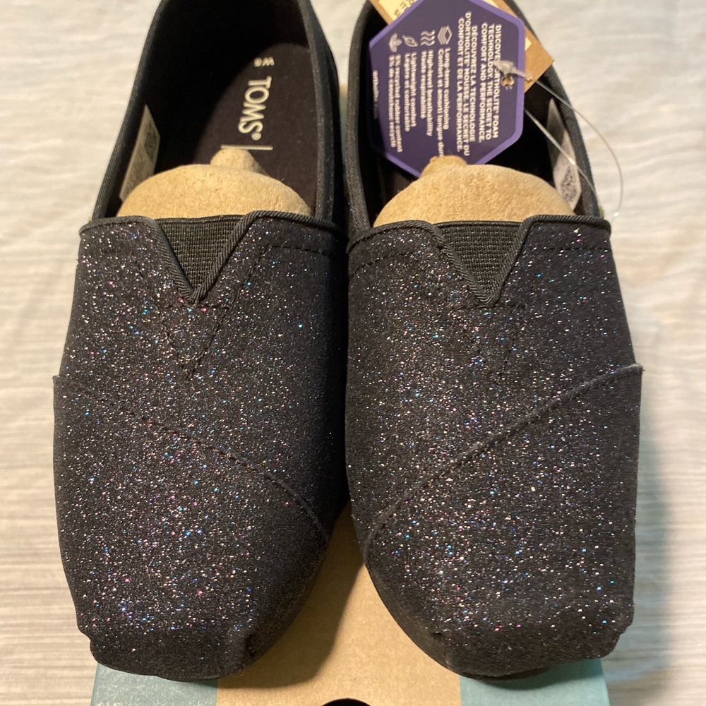 TOMS Shoes